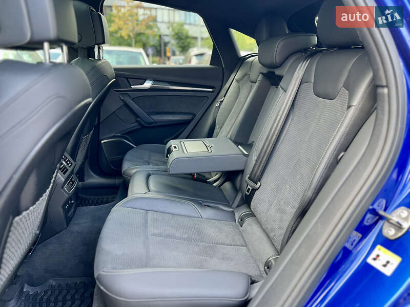 Внедорожник / Кроссовер Audi SQ5 2021 в Киеве