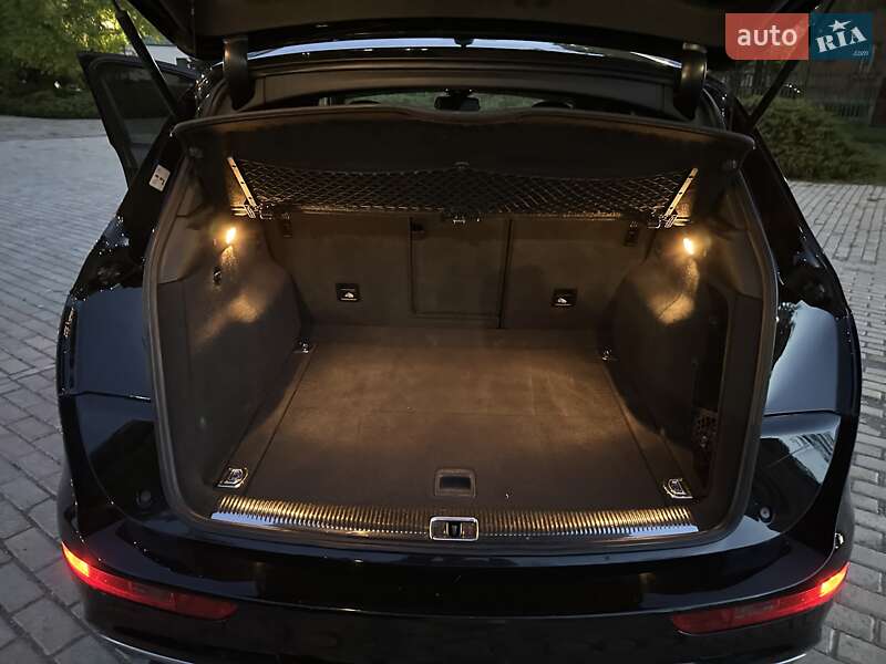 Позашляховик / Кросовер Audi SQ5 2014 в Білій Церкві фото 32 Позашляховик / Кросовер Audi SQ5 2014 в Білій Церкві