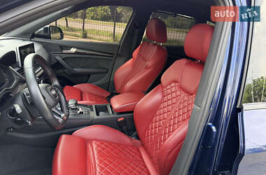 Позашляховик / Кросовер Audi SQ5 2020 в  фото 29 Позашляховик / Кросовер Audi SQ5 2020 в