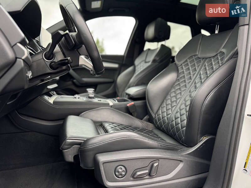Позашляховик / Кросовер Audi SQ5 2018 в Києві фото 40 Позашляховик / Кросовер Audi SQ5 2018 в Києві