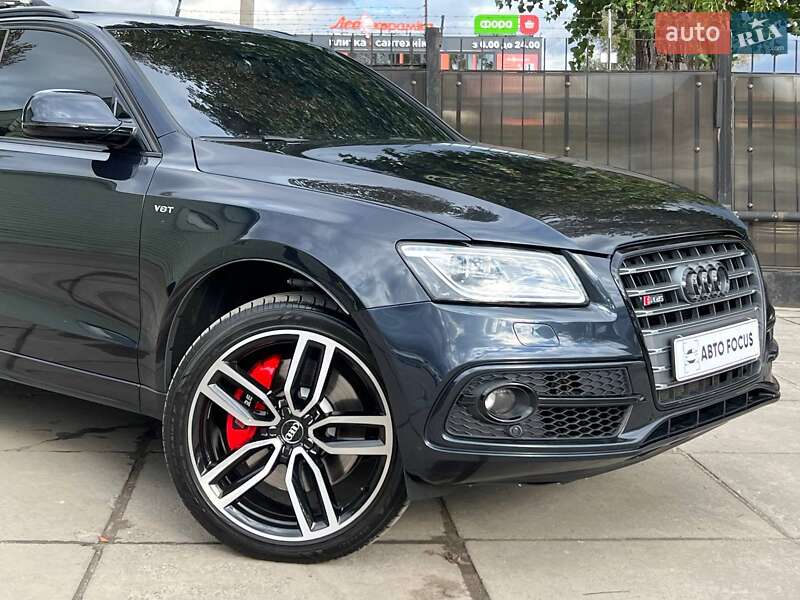 Внедорожник / Кроссовер Audi SQ5 2015 в Киеве