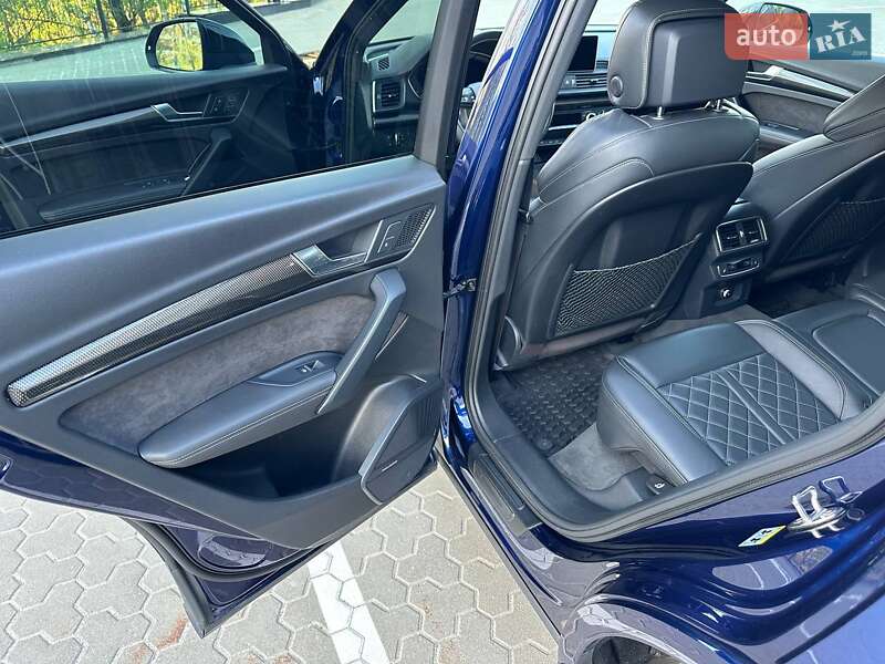 Внедорожник / Кроссовер Audi SQ5 2017 в Киеве фото 15 Внедорожник / Кроссовер Audi SQ5 2017 в Киеве
