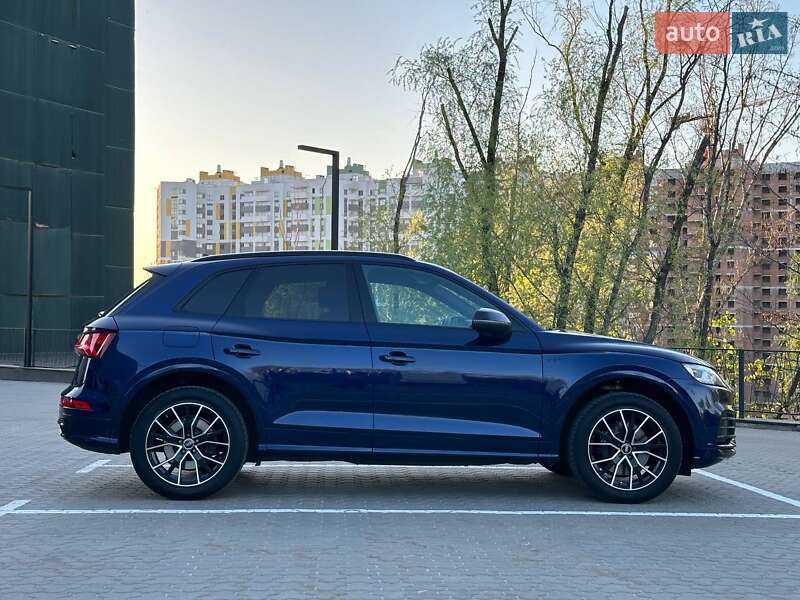 Внедорожник / Кроссовер Audi SQ5 2017 в Киеве фото 6 Внедорожник / Кроссовер Audi SQ5 2017 в Киеве