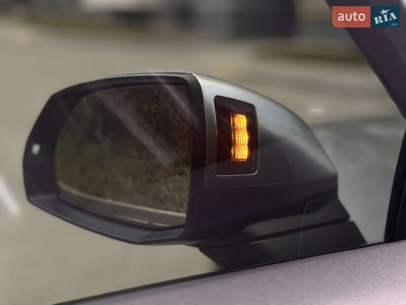 Позашляховик / Кросовер Audi SQ5 2017 в Львові фото 24 Позашляховик / Кросовер Audi SQ5 2017 в Львові