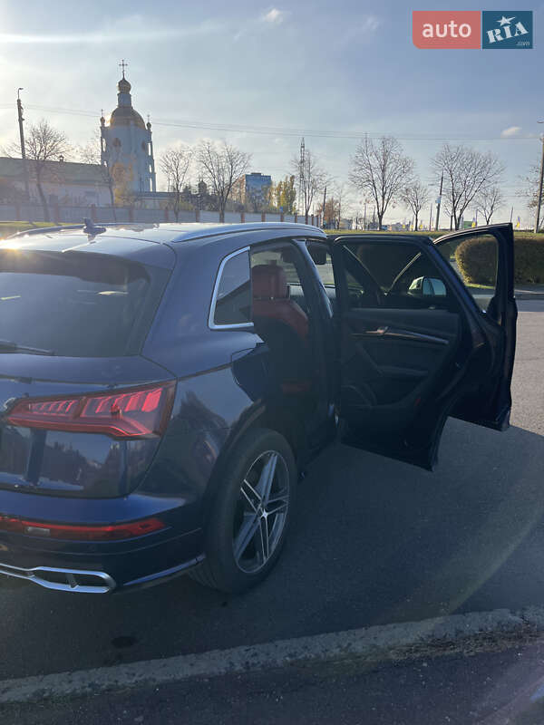 Позашляховик / Кросовер Audi SQ5 2018 в Києві фото 17 Позашляховик / Кросовер Audi SQ5 2018 в Києві