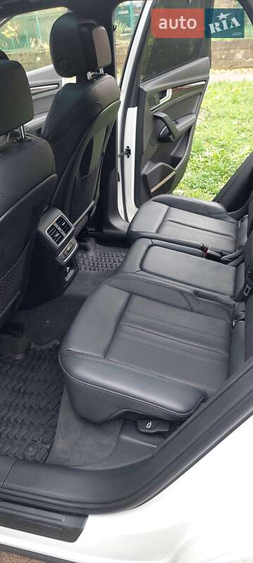 Позашляховик / Кросовер Audi SQ5 2017 в Ужгороді