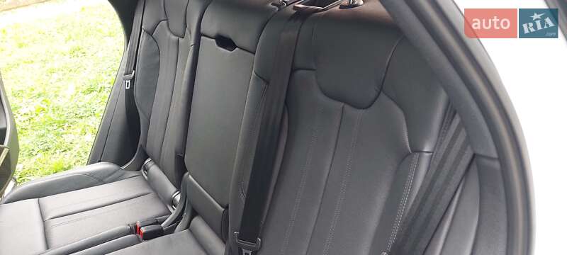 Позашляховик / Кросовер Audi SQ5 2017 в Ужгороді