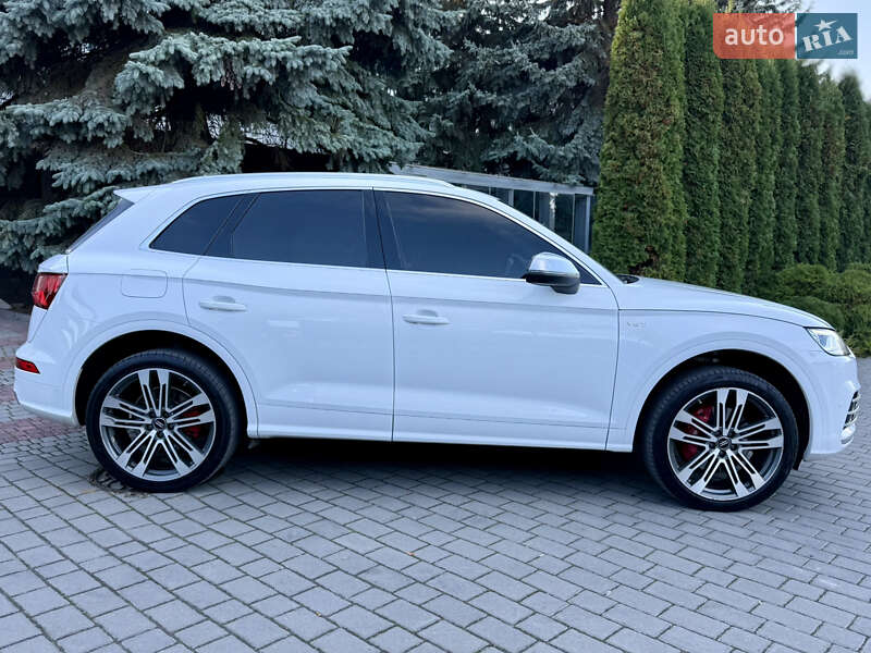 Внедорожник / Кроссовер Audi SQ5 2017 в Тернополе
