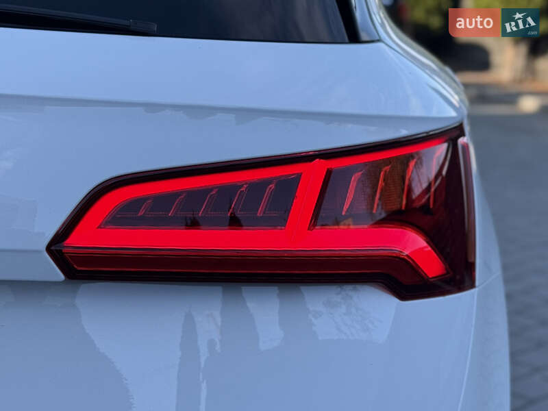 Внедорожник / Кроссовер Audi SQ5 2017 в Тернополе