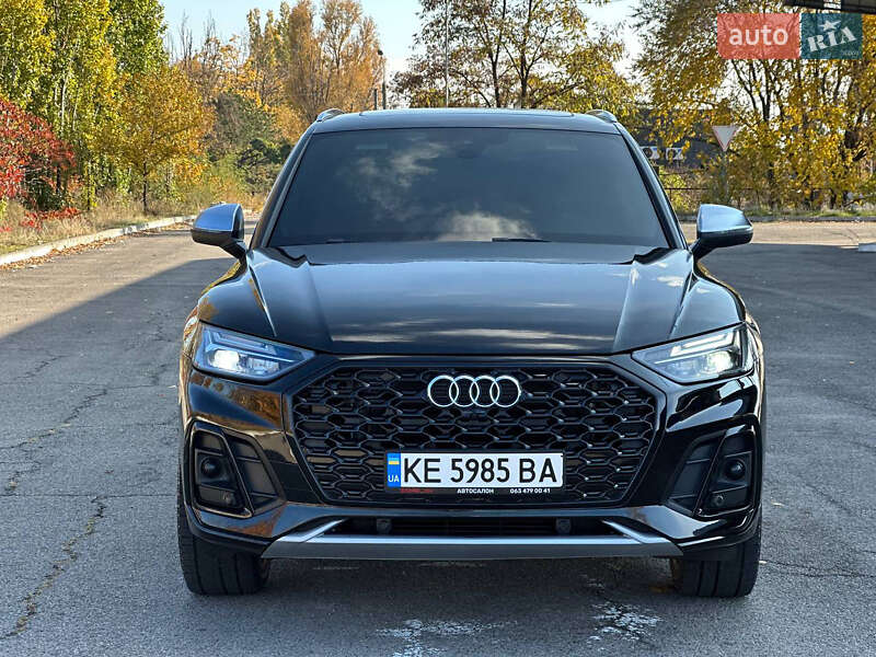 Внедорожник / Кроссовер Audi SQ5 2022 в Днепре