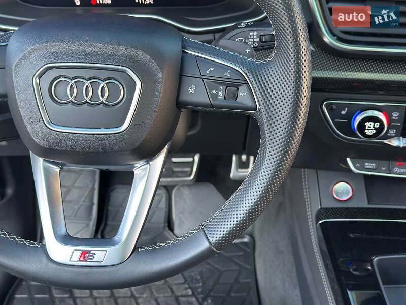 Внедорожник / Кроссовер Audi SQ5 2022 в Днепре