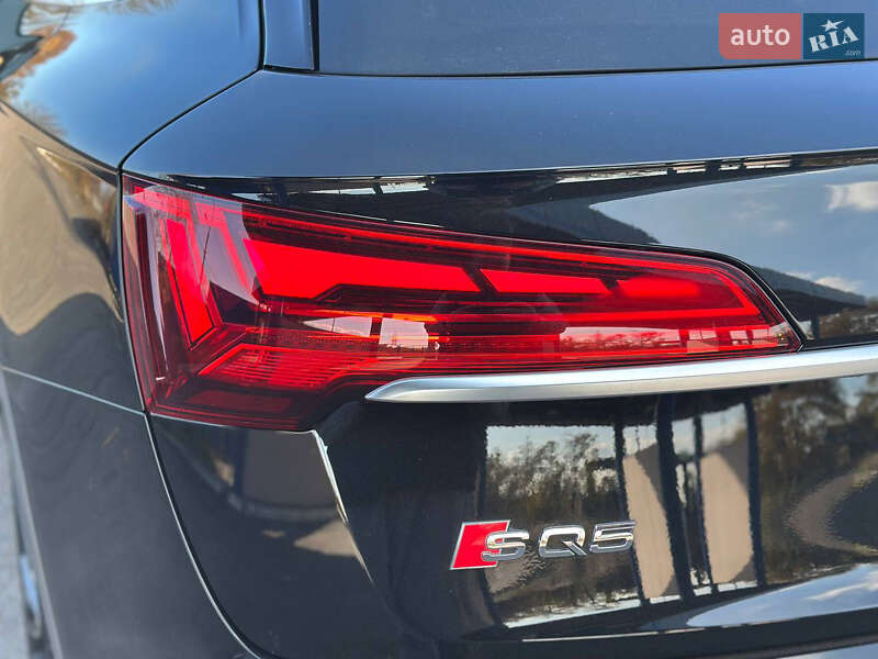 Внедорожник / Кроссовер Audi SQ5 2022 в Днепре