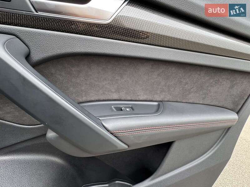 Позашляховик / Кросовер Audi SQ5 2018 в Києві фото 33 Позашляховик / Кросовер Audi SQ5 2018 в Києві