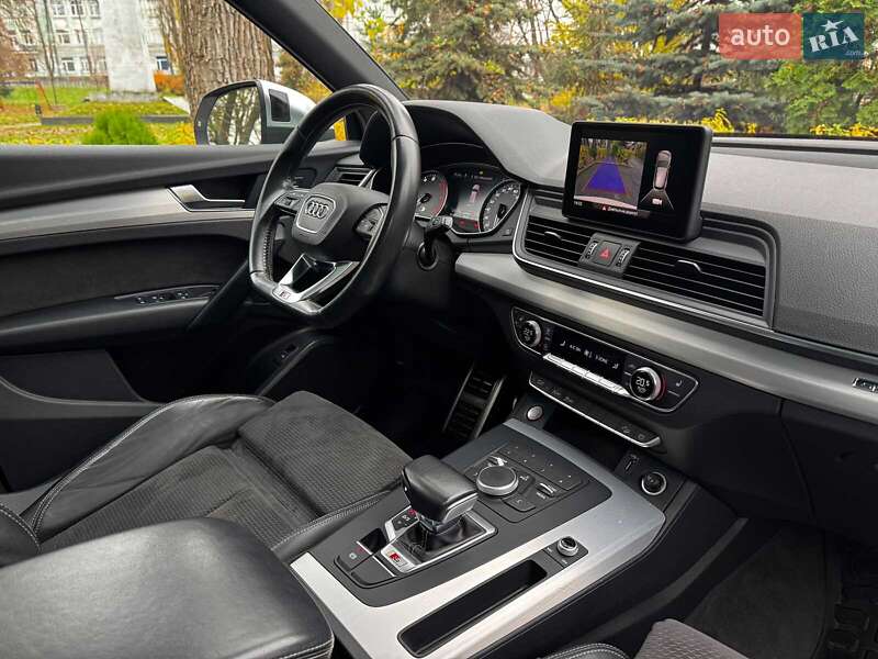 Позашляховик / Кросовер Audi SQ5 2019 в Києві фото 40 Позашляховик / Кросовер Audi SQ5 2019 в Києві