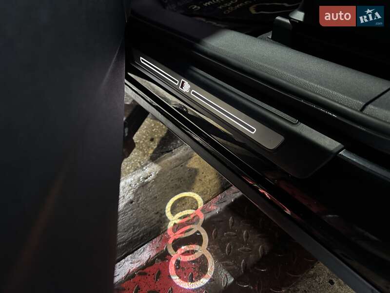 Позашляховик / Кросовер Audi SQ5 2019 в Тернополі