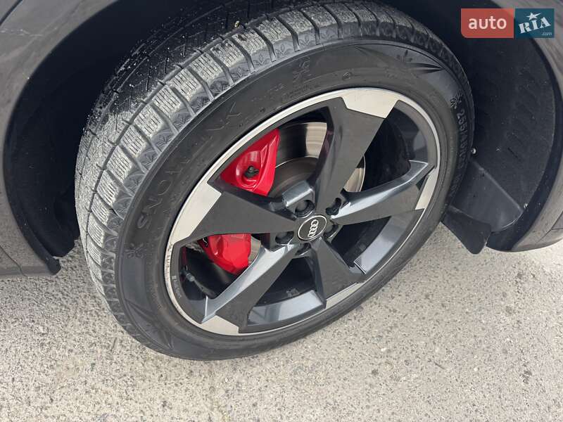 Позашляховик / Кросовер Audi SQ5 2019 в Тернополі