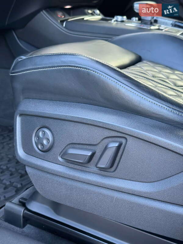 Позашляховик / Кросовер Audi SQ5 2018 в Івано-Франківську фото 17 Позашляховик / Кросовер Audi SQ5 2018 в Івано-Франківську