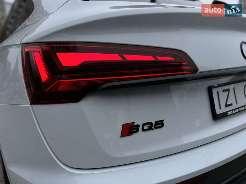 Позашляховик / Кросовер Audi SQ5 2021 в Львові