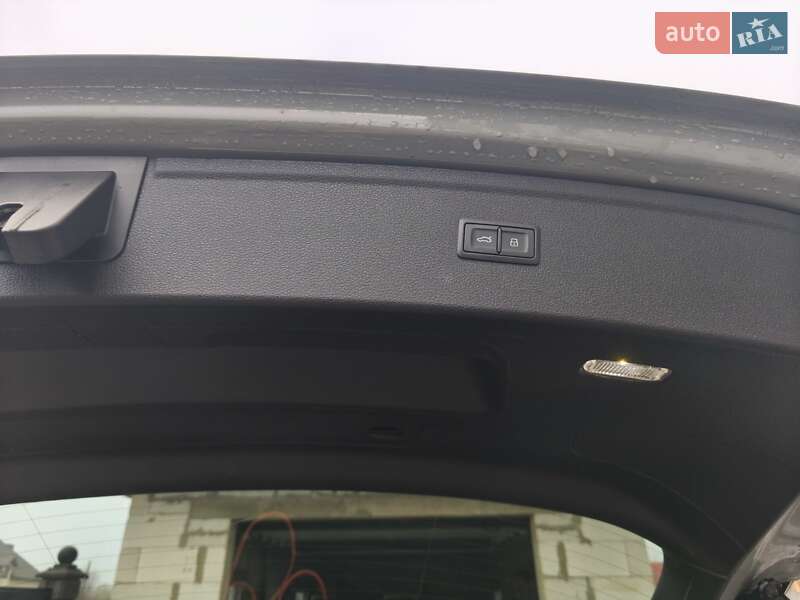 Позашляховик / Кросовер Audi SQ5 2018 в Рівному фото 17 Позашляховик / Кросовер Audi SQ5 2018 в Рівному