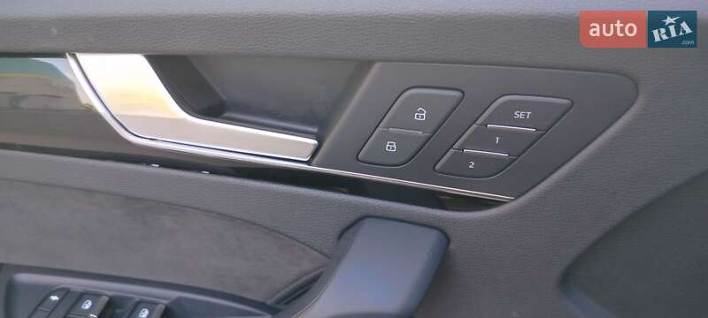 Внедорожник / Кроссовер Audi SQ5 2019 в Днепре фото 35 Внедорожник / Кроссовер Audi SQ5 2019 в Днепре