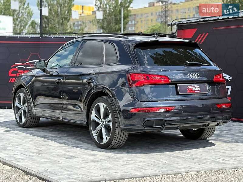 Внедорожник / Кроссовер Audi SQ5 2019 в Днепре фото 43 Внедорожник / Кроссовер Audi SQ5 2019 в Днепре