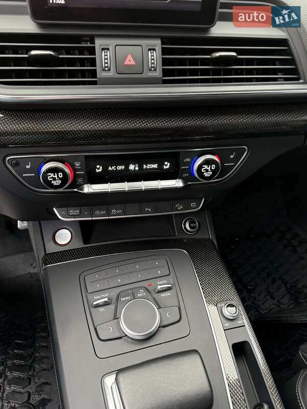 Внедорожник / Кроссовер Audi SQ5 2018 в Днепре фото 31 Внедорожник / Кроссовер Audi SQ5 2018 в Днепре