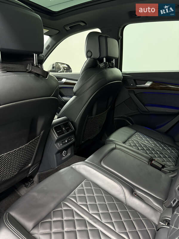 Позашляховик / Кросовер Audi SQ5 2018 в Одесі