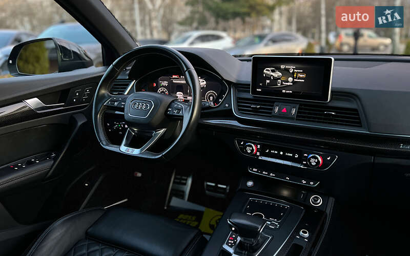 Внедорожник / Кроссовер Audi SQ5 2018 в Львове фото 23 Внедорожник / Кроссовер Audi SQ5 2018 в Львове