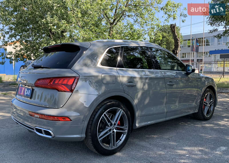 Позашляховик / Кросовер Audi SQ5 2018 в Києві