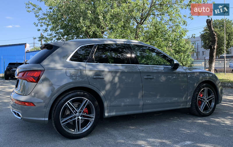 Позашляховик / Кросовер Audi SQ5 2018 в Києві