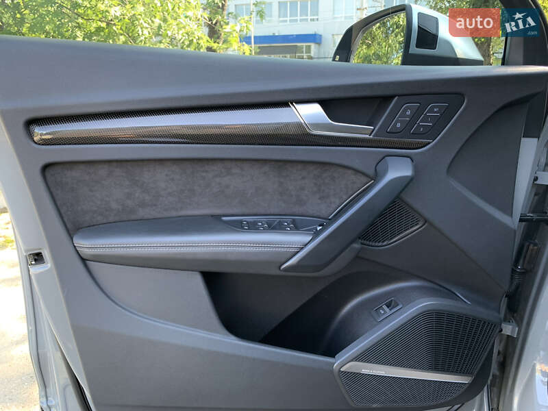 Позашляховик / Кросовер Audi SQ5 2018 в Києві
