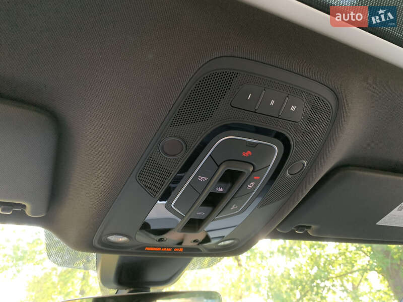 Позашляховик / Кросовер Audi SQ5 2018 в Києві