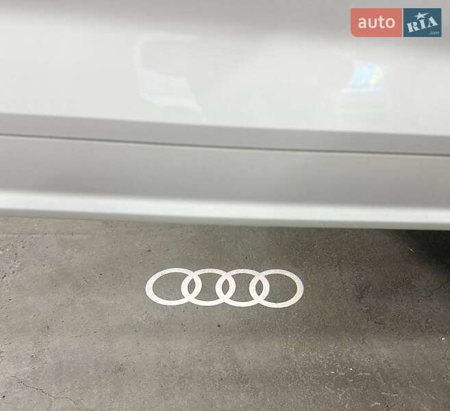 Внедорожник / Кроссовер Audi SQ5 2018 в Каменском