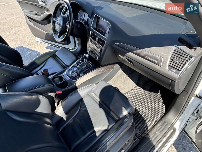 Позашляховик / Кросовер Audi SQ5 2014 в Львові фото 15 Позашляховик / Кросовер Audi SQ5 2014 в Львові