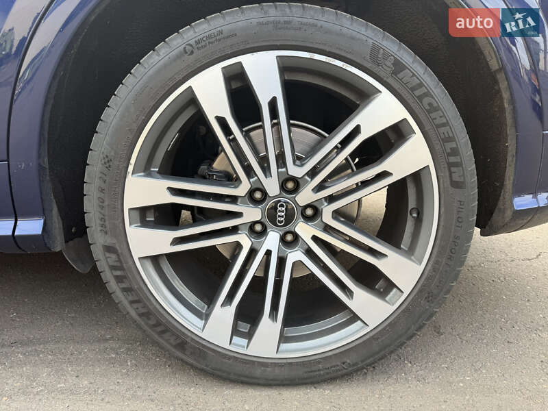 Внедорожник / Кроссовер Audi SQ5 2018 в Одессе