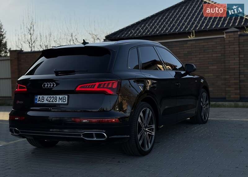 Позашляховик / Кросовер Audi SQ5 2018 в Вінниці