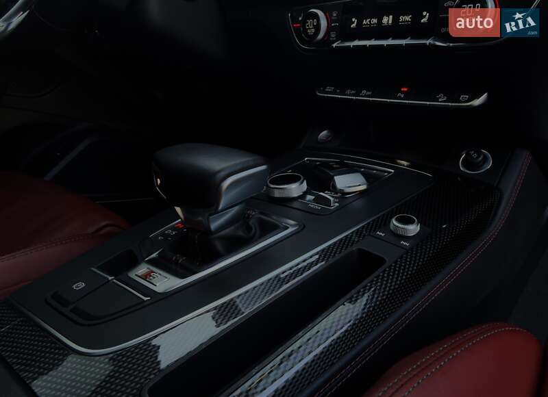 Позашляховик / Кросовер Audi SQ5 2018 в Вінниці