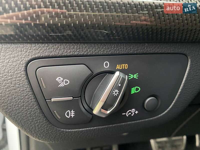 Внедорожник / Кроссовер Audi SQ5 2023 в Днепре