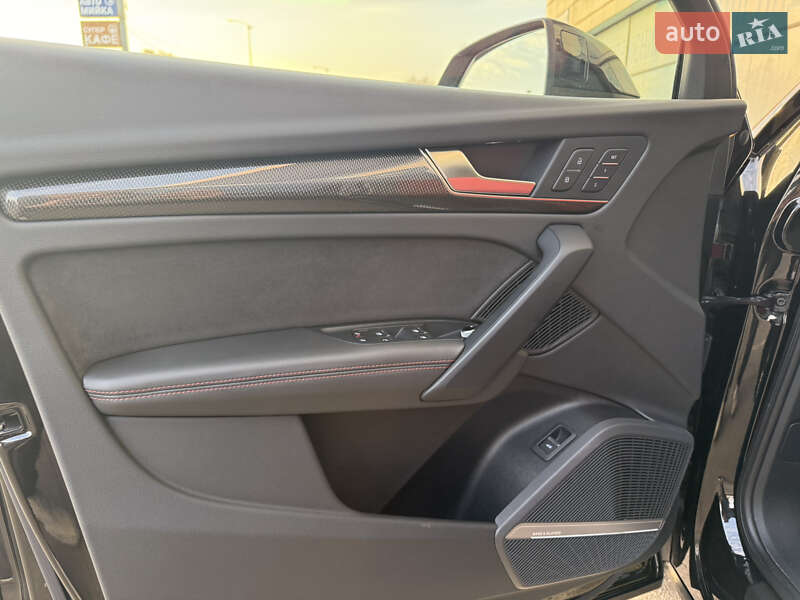 Позашляховик / Кросовер Audi SQ5 2023 в Полтаві