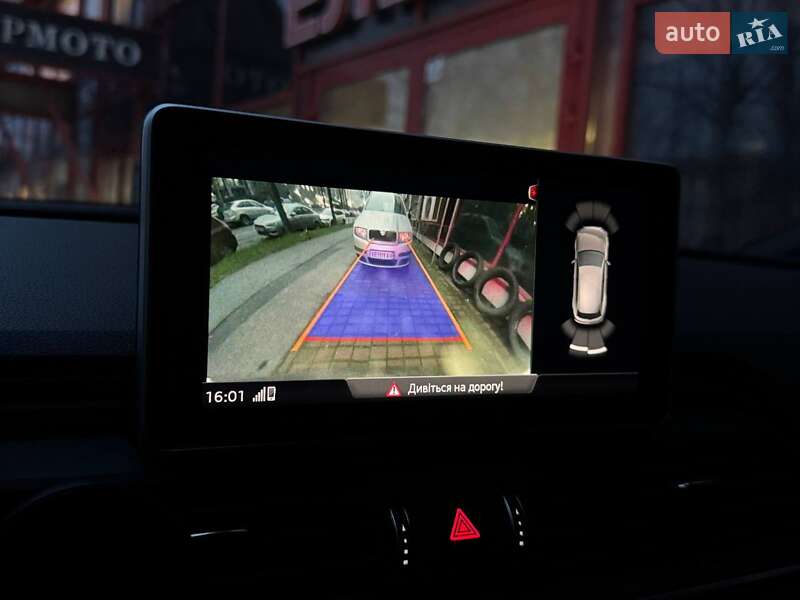 Позашляховик / Кросовер Audi SQ5 2017 в Києві