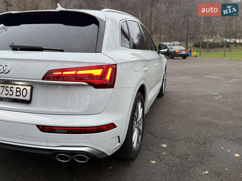 Позашляховик / Кросовер Audi SQ5 2021 в Києві фото 10 Позашляховик / Кросовер Audi SQ5 2021 в Києві