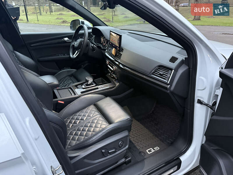 Позашляховик / Кросовер Audi SQ5 2021 в Києві фото 26 Позашляховик / Кросовер Audi SQ5 2021 в Києві