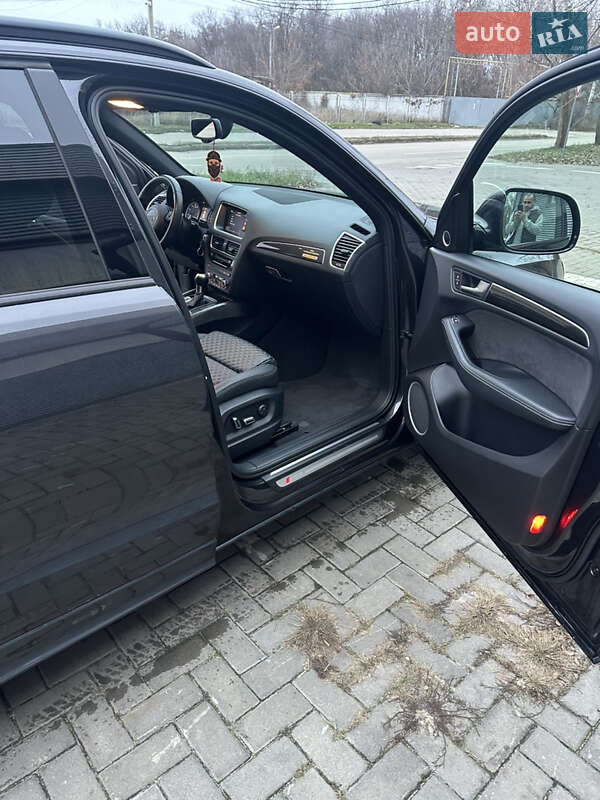 Внедорожник / Кроссовер Audi SQ5 2016 в Харькове