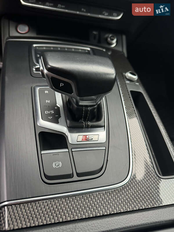 Внедорожник / Кроссовер Audi SQ5 2018 в Львове