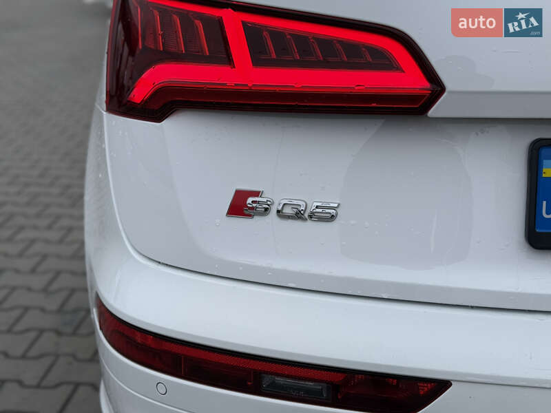 Позашляховик / Кросовер Audi SQ5 2017 в Тернополі