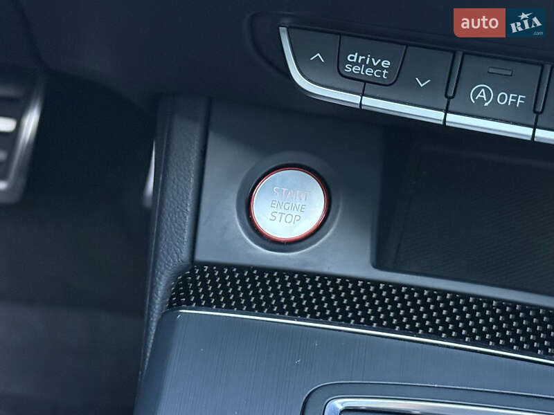 Позашляховик / Кросовер Audi SQ5 2017 в Тернополі