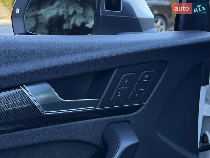 Позашляховик / Кросовер Audi SQ5 2017 в Тернополі