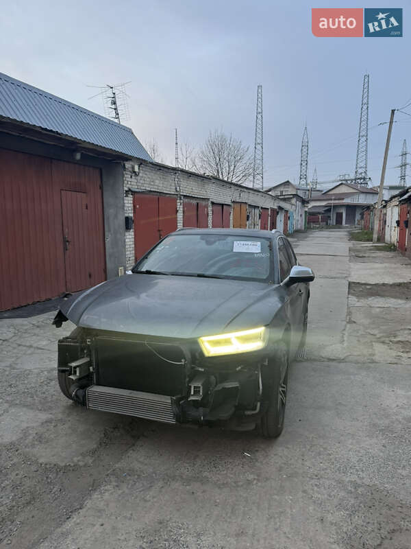 Внедорожник / Кроссовер Audi SQ5 2018 в Луцке