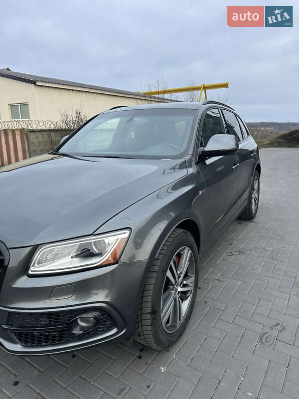 Внедорожник / Кроссовер Audi SQ5 2016 в Кропивницком