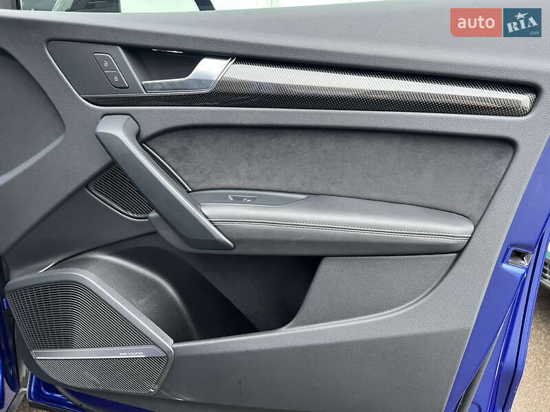 Внедорожник / Кроссовер Audi SQ5 2021 в Киеве